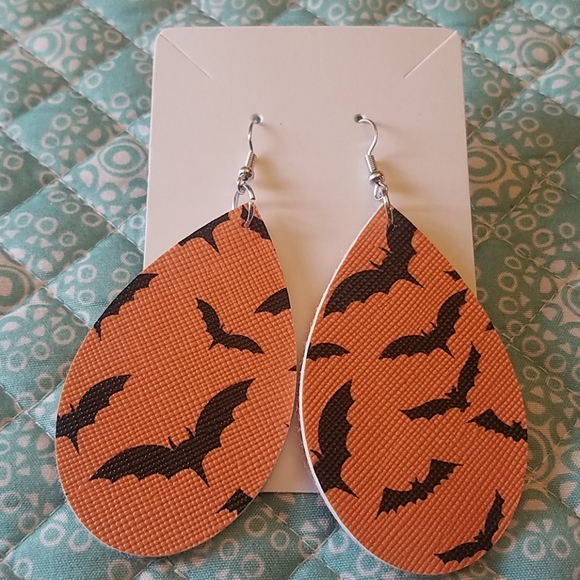 Jewelry - Faux Leather Halloween Bat Earrings